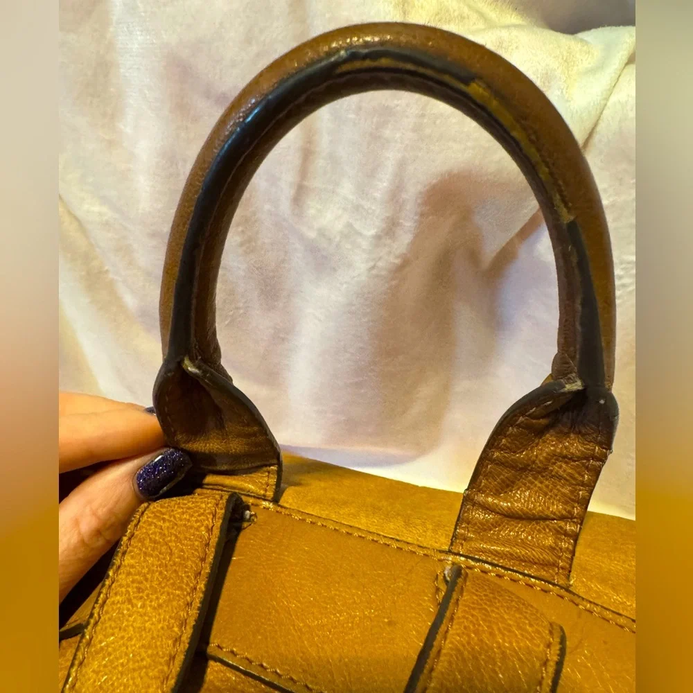 Tory Burch Backpack Brody Pebbled Leather with Zip Pouch in Tan - Picture 8 of 9